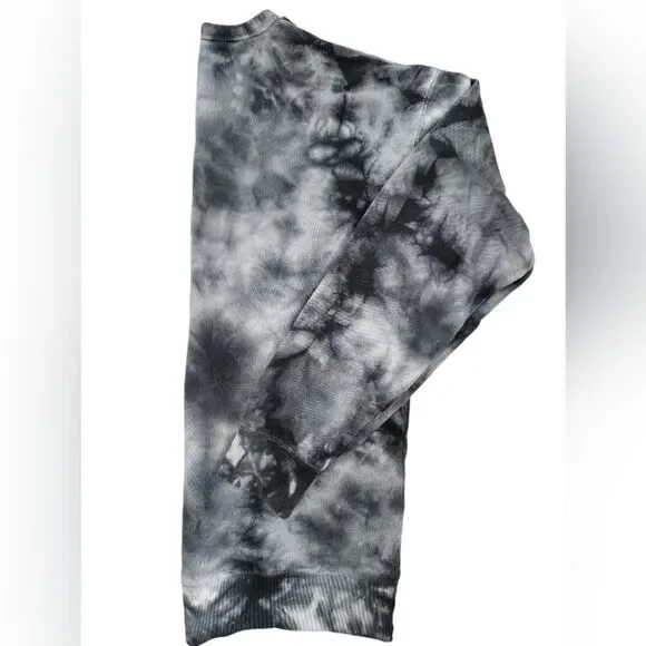 Old Navy Black and White Tie-Dye Mens Shirt - crew neck - long sleeves, size S - Picture 2 of 3